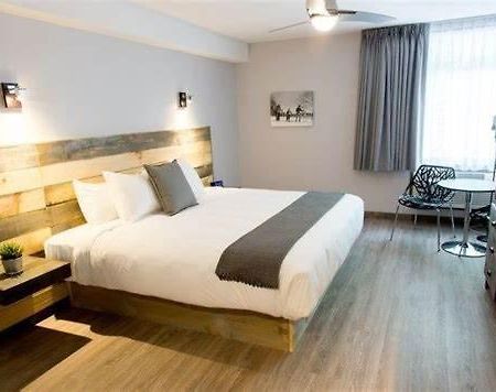 Val-Morin Hotel Far Hills מראה חיצוני תמונה